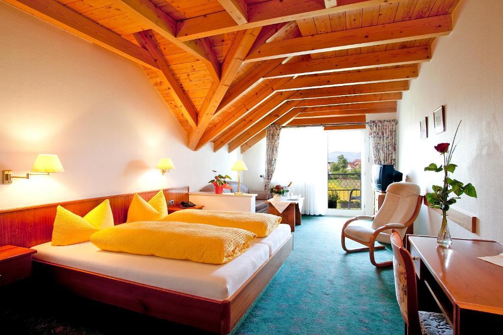 Hotel-Restaurant Walserhof Wasserburg Rum bild